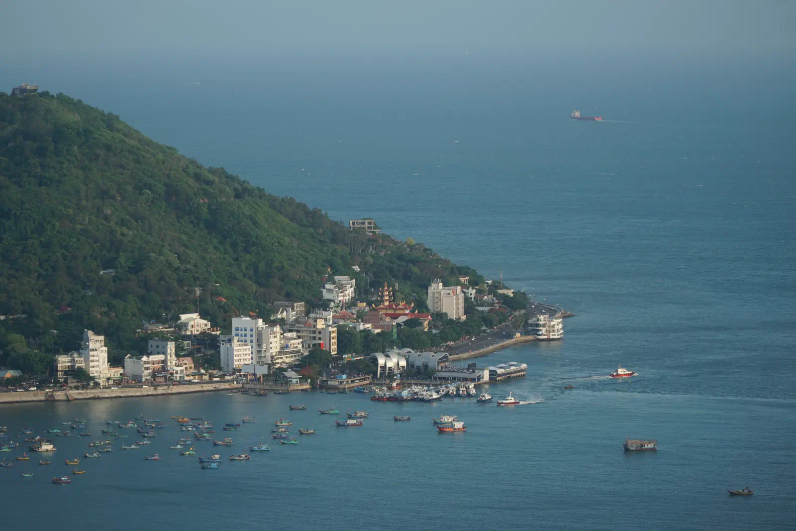 Cẩm Nang Du Lịch Vũng Tàu Tự Túc 2N1Đ 2026: Chi Phí + Lịch Trình