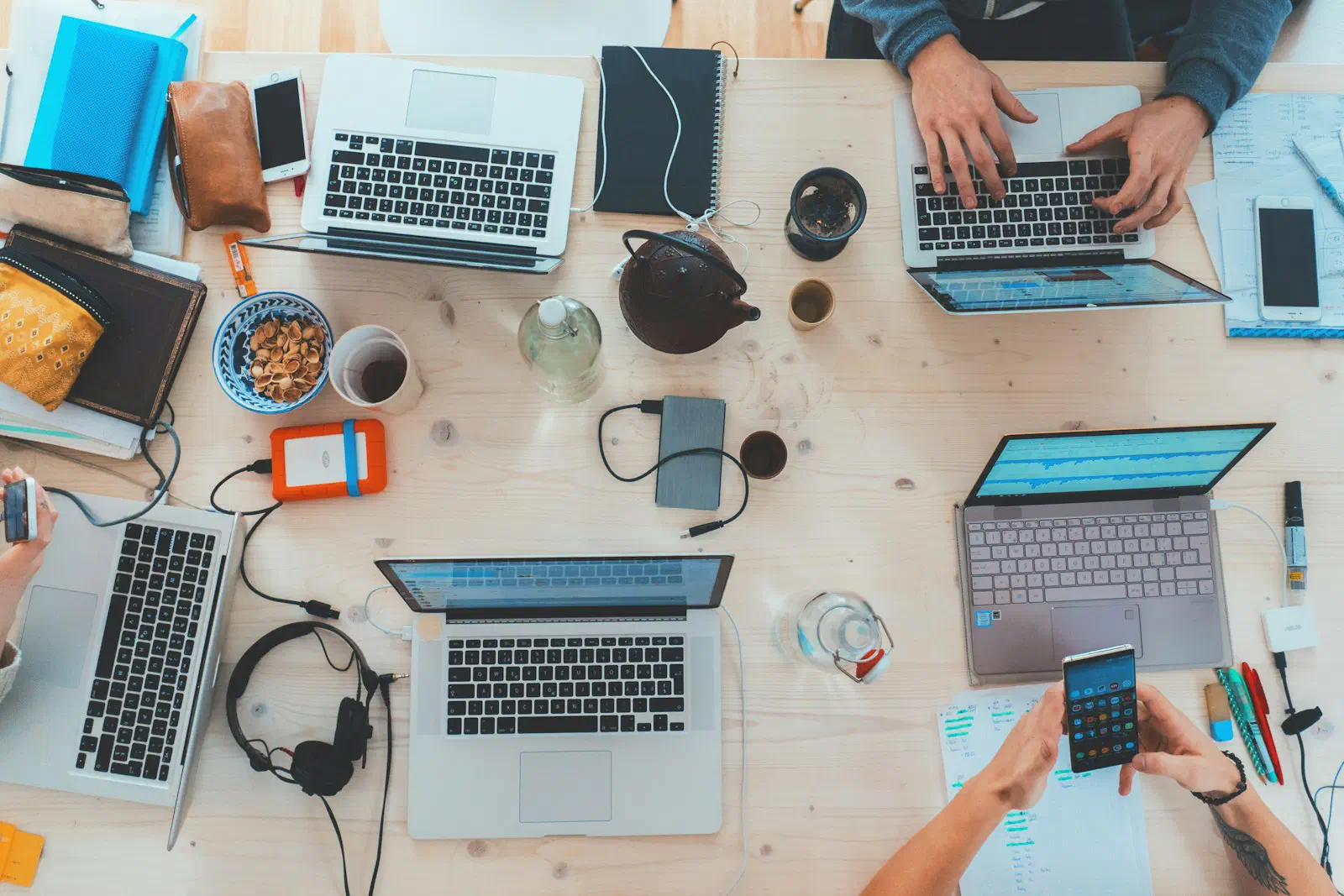 Tại sao Apple đắt? — phân tích chiến lược định giá và hệ sinh thái đằng sau mức giá cao của các sản phẩm Apple.
